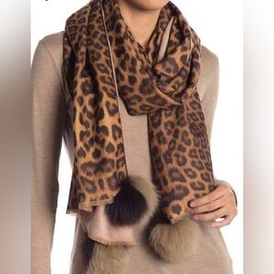 NWOT La Fiorenrtina fur pom pom leopard print scarf warp camel reversible
